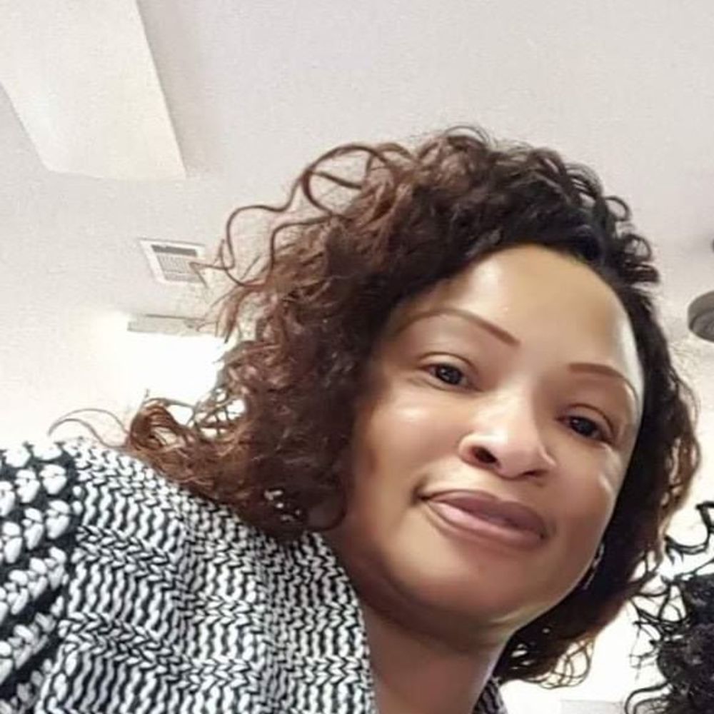 Meet your Posher, Debbie